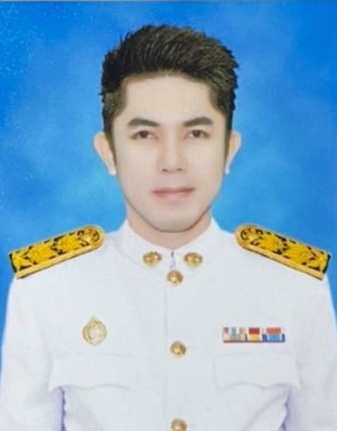 นายธนเสฏฐ์ ชินพันธุ์นุช
