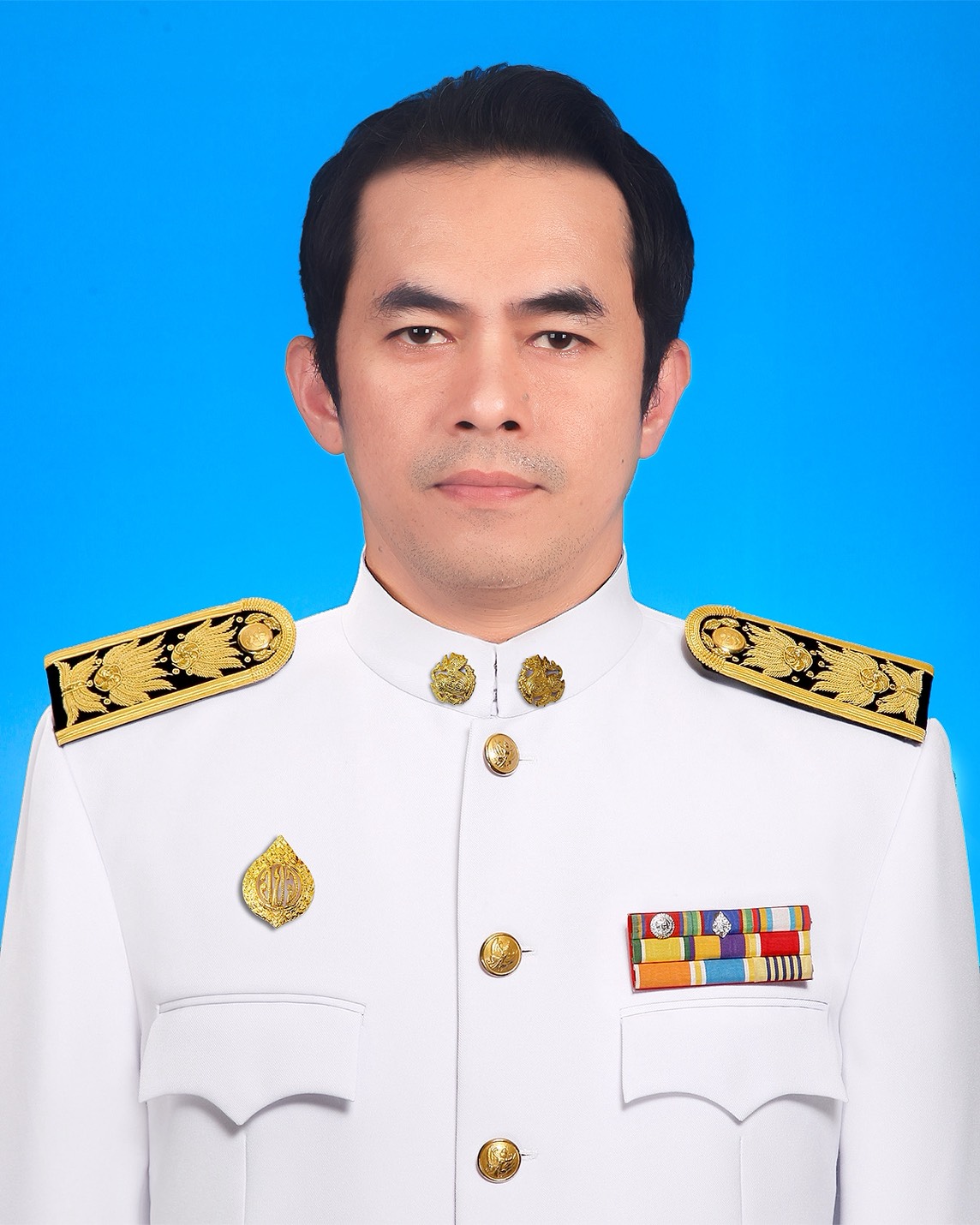 นายศุภชัย เชี่ยวชาญ